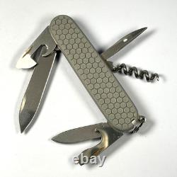 Victorinox Swiss Army Knife 3 Knife Lot Huntsman Hiker Spartan Custom Scales