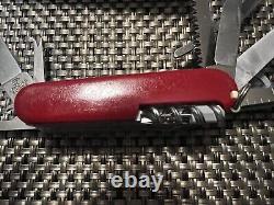 Victorinox Swiss Army Knife Champion (1.5793)