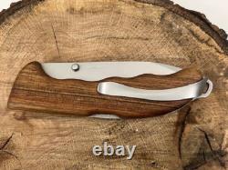 Victorinox Swiss Army Knife EVOKE Wood Walnut Thumb Stud Clip Plain EDGE SWISS