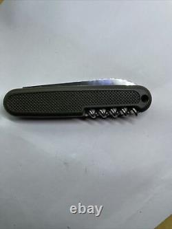 Victorinox Swiss Army Knife Mauser Olive Drab Green Rare Amazing Condition