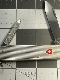 Victorinox Swiss Army Knife Silver Alox Cadet Old Cross 84mm Ribbed 1588