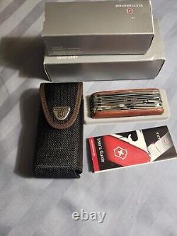 Victorinox Swiss Army Knife Swiss Champ Hardwood 53526 With Case