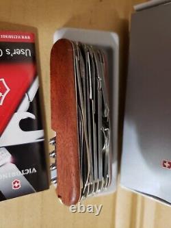 Victorinox Swiss Army Knife Swiss Champ Hardwood 53526 With Case