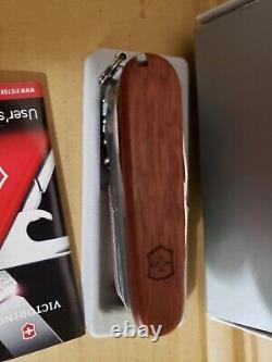 Victorinox Swiss Army Knife Swiss Champ Hardwood 53526 With Case