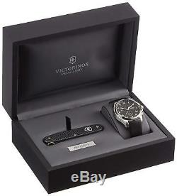 Victorinox Swiss Army Men's 241552.1 Leather Officers Chronograph Knife Gift Set
