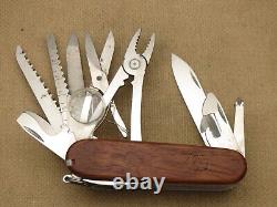 Victorinox Swiss Army SWISSCHAMP Model Nice Walnut Handles Near Mint Knife