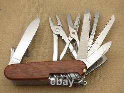 Victorinox Swiss Army SWISSCHAMP Model Nice Walnut Handles Near Mint Knife