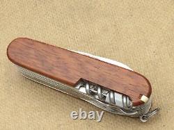 Victorinox Swiss Army SWISSCHAMP Model Nice Walnut Handles Near Mint Knife