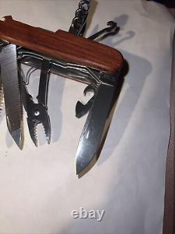 Victorinox Swiss Champ Hardwood Swiss Army Pocket Knife WithTweezers & Toothpick