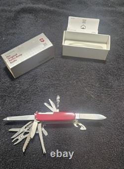 Victorinox SwissChamp Swiss Army Knife 91mm Red Multi Tool Vintage Glass Mag Box