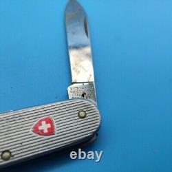 Victorinox Victoria 84MM Voyageur Swiss Army Knife Damaged Silver a