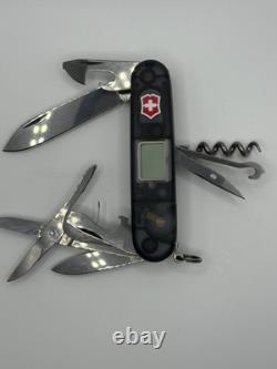 Victorinox Voyager Swiss Army Knife 1.3705. VT3 Multi-tool New in Box