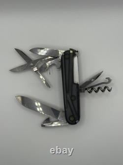 Victorinox Voyager Swiss Army Knife 1.3705. VT3 Multi-tool New in Box