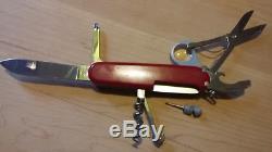 Victorinox Yeoman Swiss Army Knife excellent condition