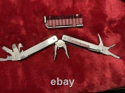 Victorinox swiss army knife multi tool (UNUSED) 1990's