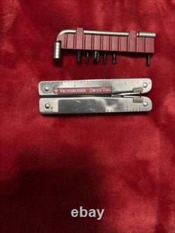 Victorinox swiss army knife multi tool (UNUSED) 1990's