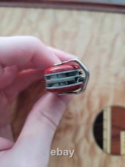 Vintage 1960's Victoria Victorinox Swiss Army knife Standard With Bail READ