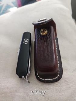 Vintage VICTORINOX OFFICIER SUISSE ARMY ROSTFREI MULTI-TOOL WithLeather Case