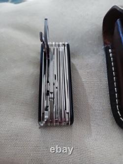Vintage VICTORINOX OFFICIER SUISSE ARMY ROSTFREI MULTI-TOOL WithLeather Case