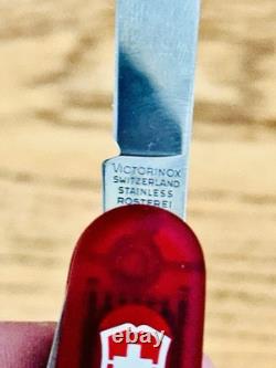 Vintage Victorinox Traveler Altimeter Working 91mm Red Translucent Excellent