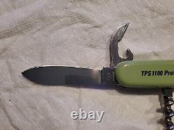 Wenger Leica Swiss Army Knife Rare Discontinued Color. Six Tools Looks Unused