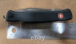 Wenger Mountainer Swiss Army Knife Black/Gray Serrated VERY LITTLE USE
