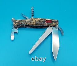 Wenger Ranger 05 Camo Swiss Army Knife Multi Tool! Red Slide Lock! RARE