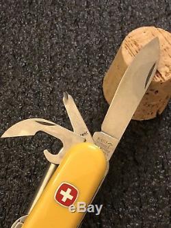 Wenger Swiss Army Swiss Ride Snowboarding Multi Tool MINT Yellow Delemont Knife